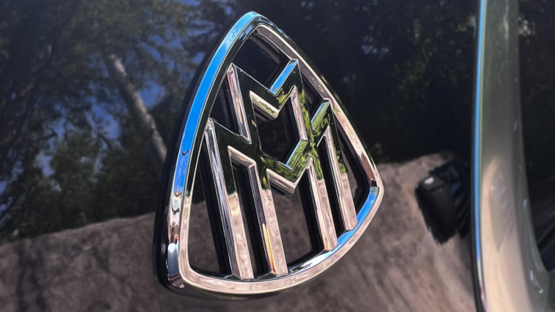 Maybach über uns